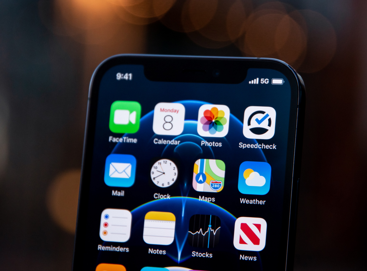 鸡泽苹果手机维修分享为什么 iPhone 12 在冬季会自动关机 