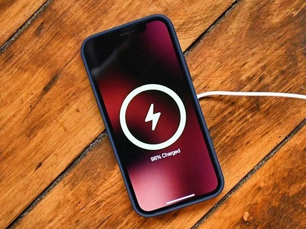鸡泽苹果手机维修分享iPhone 12可以随便充电吗 